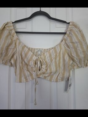 Speechless Beige and White Striped Puff Sleeve Crop Top Size Large